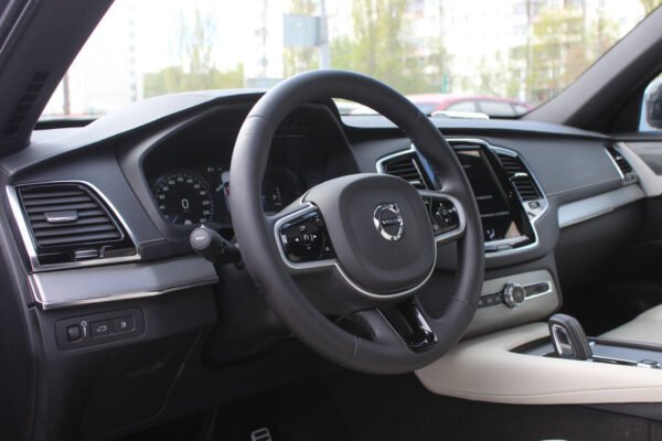 Volvo XC90, 2021 — изображение 17