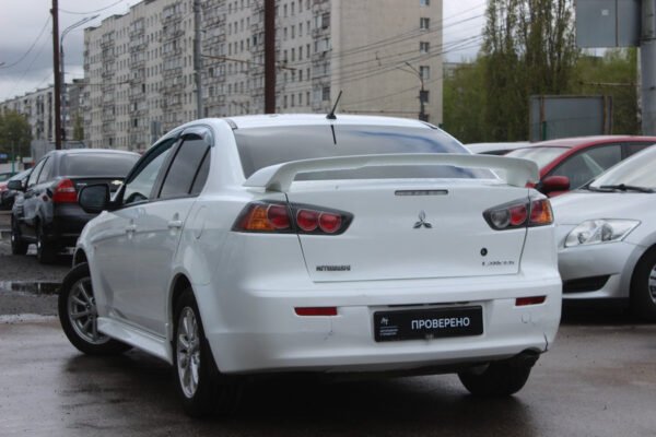 Mitsubishi Lancer, 2010 — изображение 2
