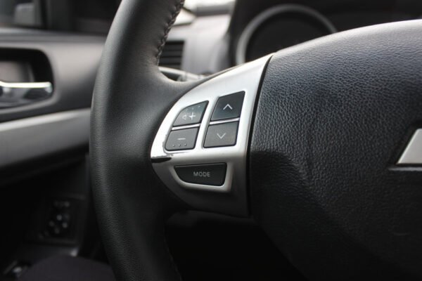Mitsubishi Lancer, 2010 — изображение 13