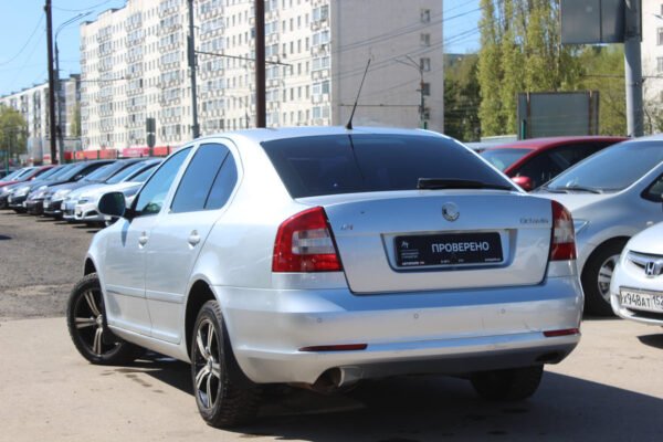 Skoda Octavia, 2009 — изображение 2