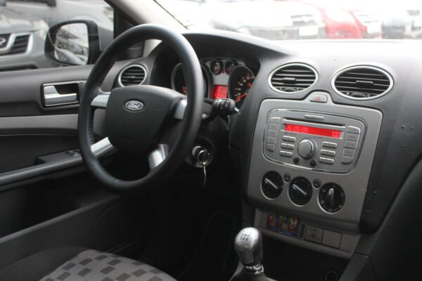 Ford Focus, 2009 — изображение 14