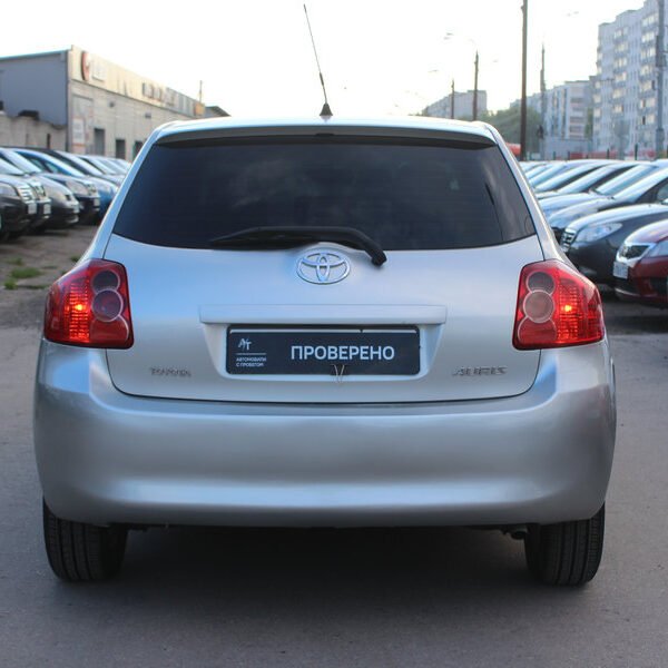 Toyota Auris, 2009