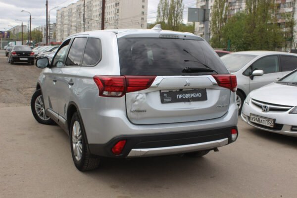 Mitsubishi Outlander, 2018 — изображение 10