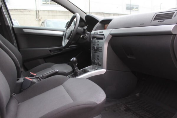 Opel Astra, 2014 — изображение 13