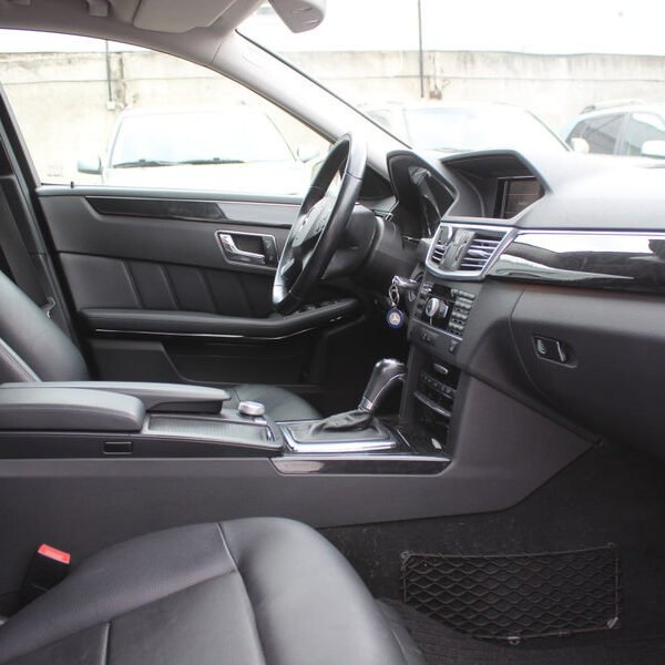 Mercedes-Benz E-класс, 2011
