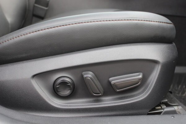 Toyota Camry, 2019 — изображение 23