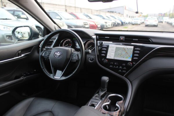 Toyota Camry, 2019 — изображение 29