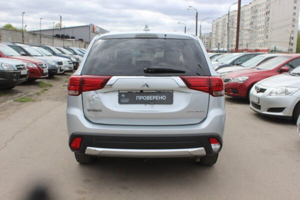 Mitsubishi Outlander, 2018 — изображение 6