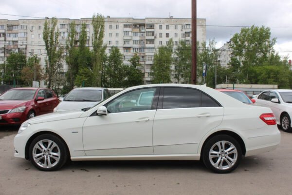 Mercedes-Benz E-класс, 2011 — изображение 7