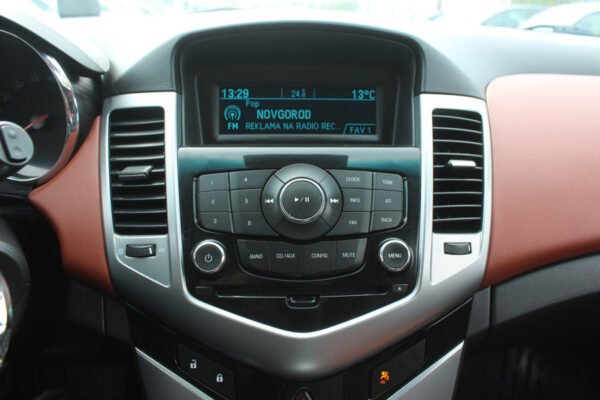 Chevrolet Cruze, 2012 — изображение 9